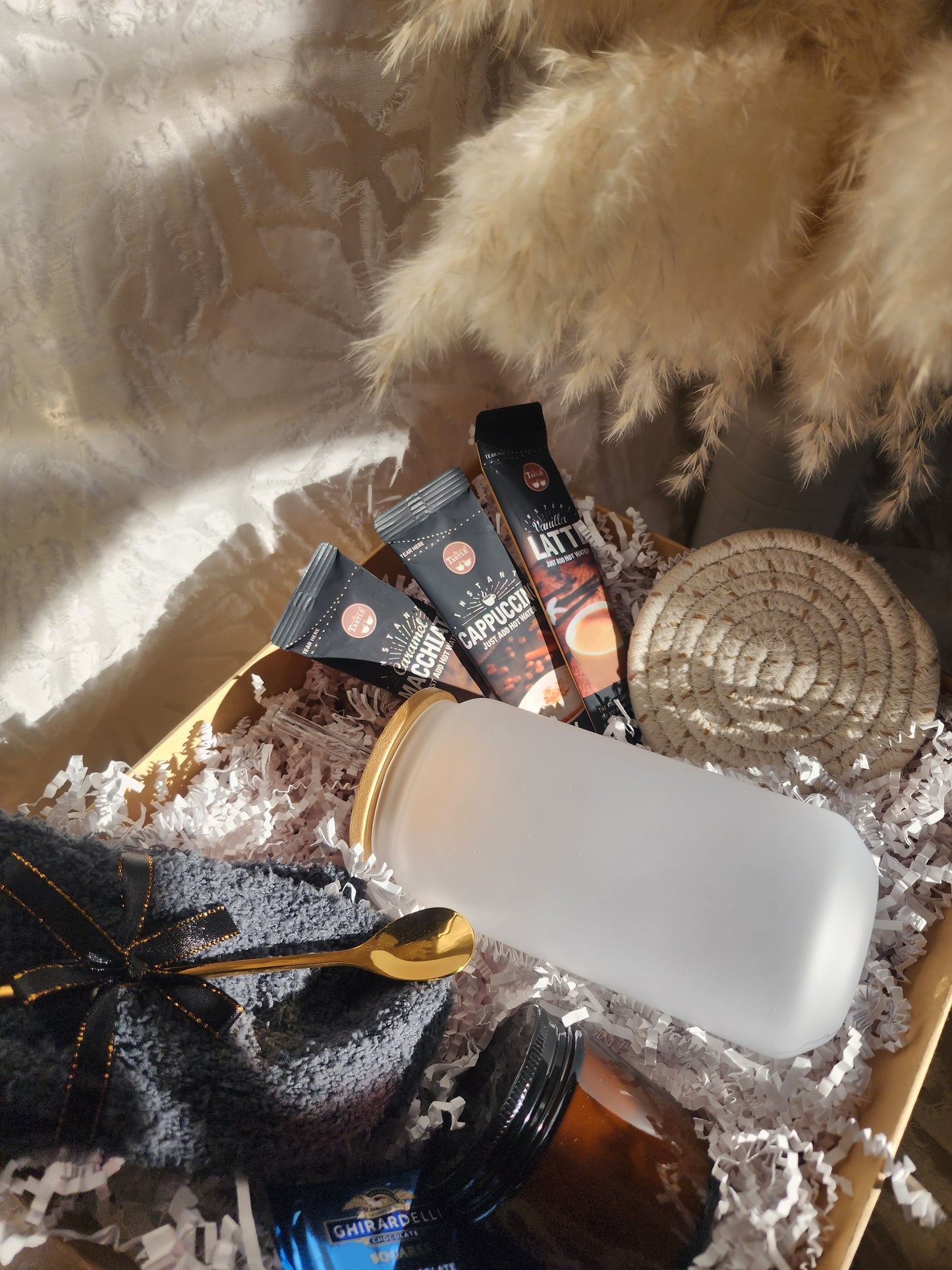 Sip of Joy Gift Basket with 18oz Frosted Beer Glass
