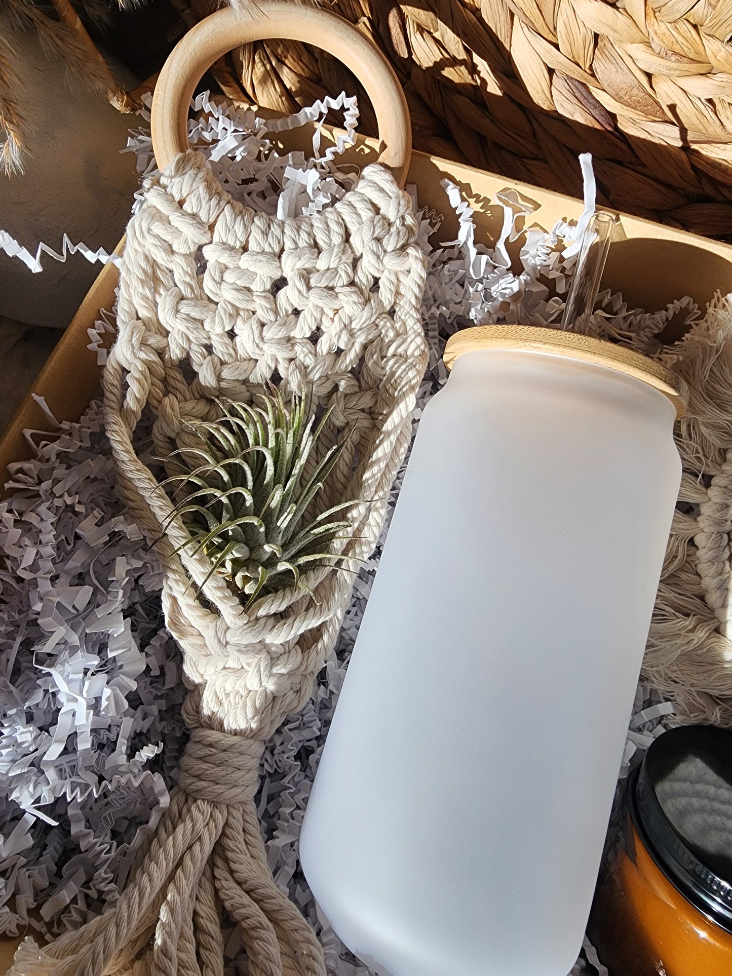 Plant Lovers Gift Basket with 18oz Beer Glass