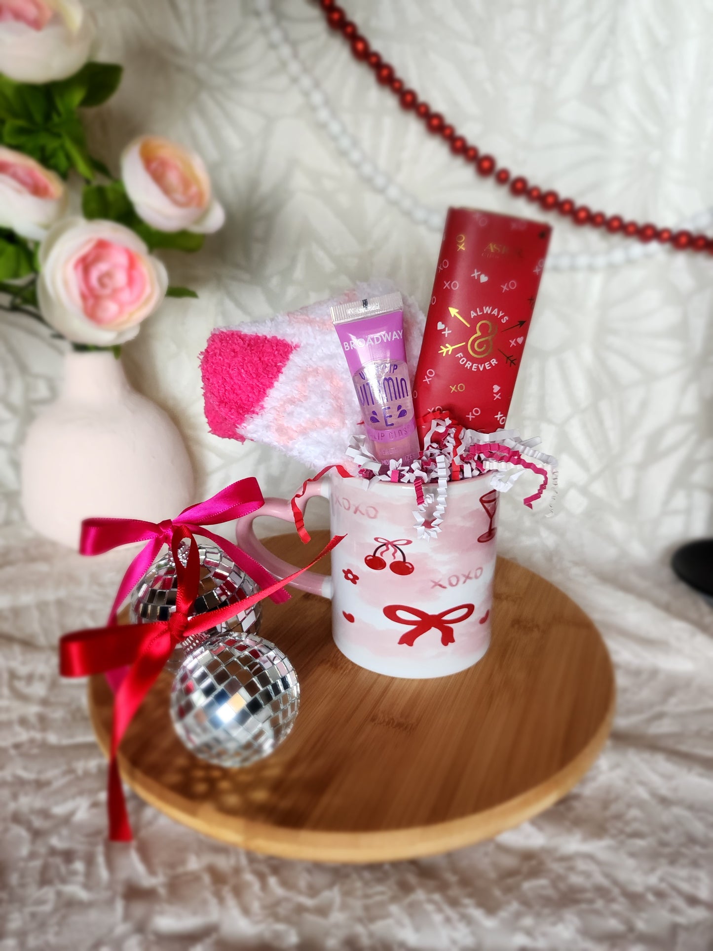 Full of Happiness Gift Basket - Xoxo