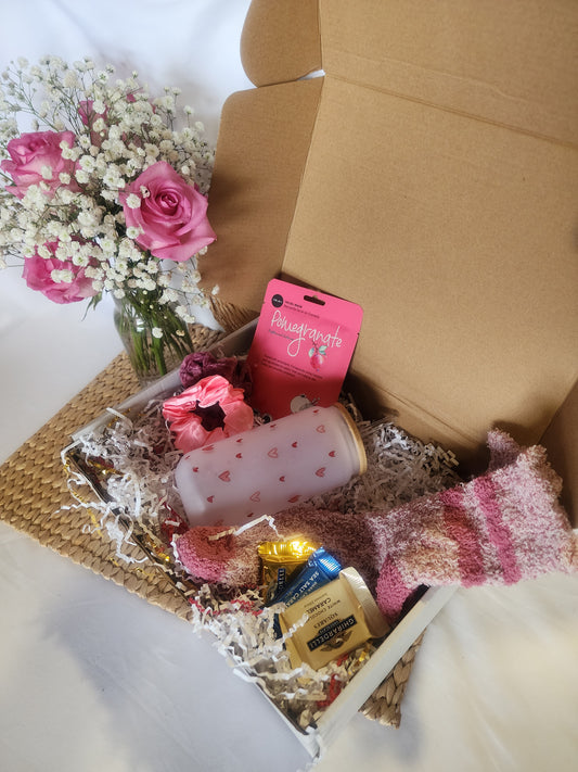 Everything Cozy Gift Basket with Hearts Beer Glass